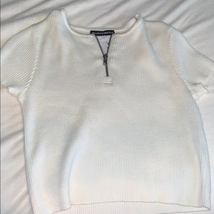 Quarter Zip sweater, t-shirt